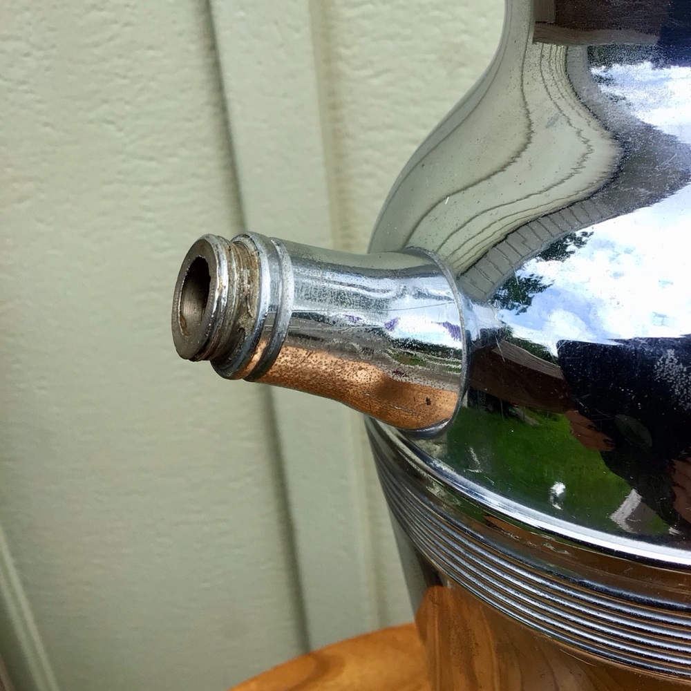 Vintage Stainless Chrome MCM Cocktail Shaker Pitcher with Goblets - Picture 8 of 13